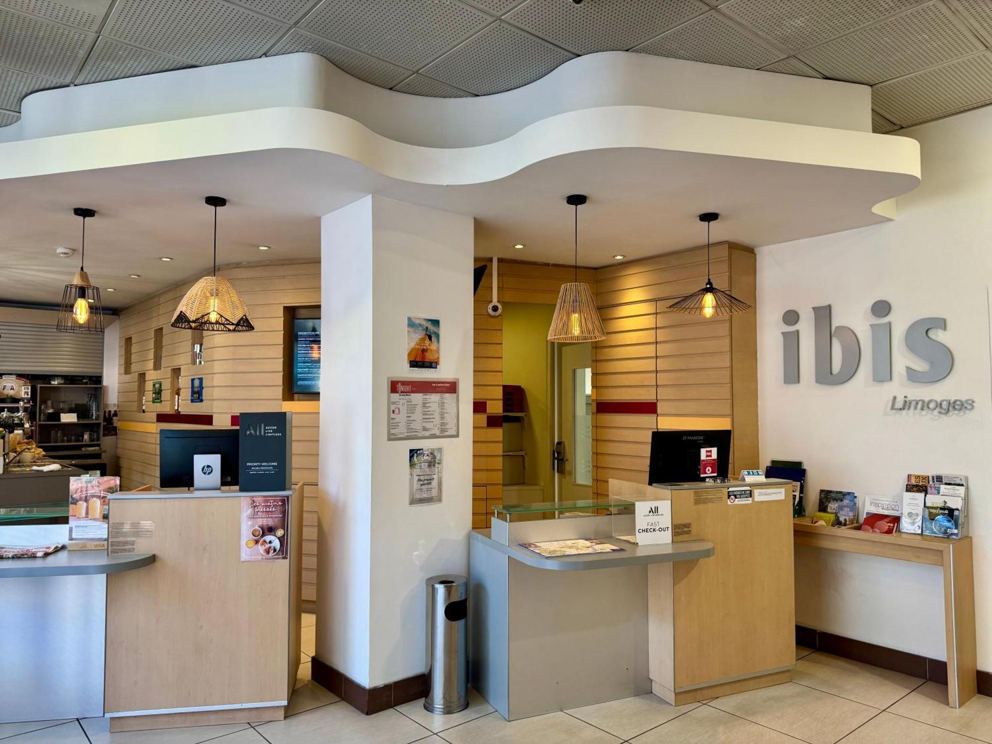 Ibis Limoges Centre Hotel Exterior foto